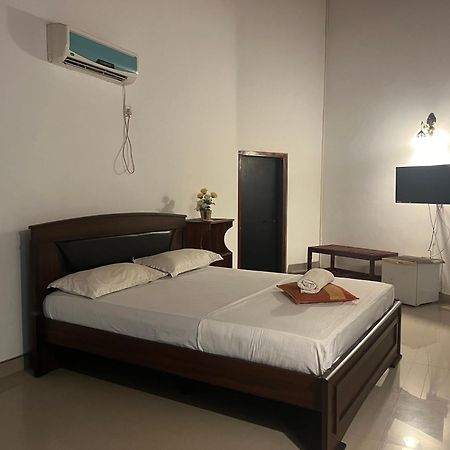 Royal Green Garden - Puttalam Luaran gambar