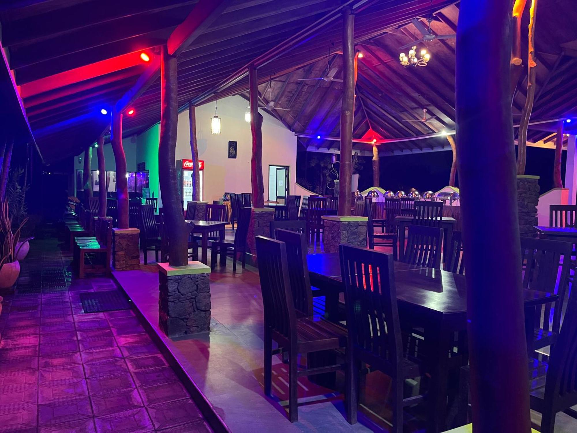 Royal Green Garden - Puttalam Luaran gambar